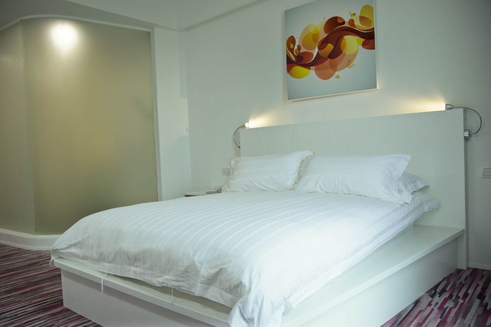 Pegasus Hotel Шах Алам Екстериор снимка