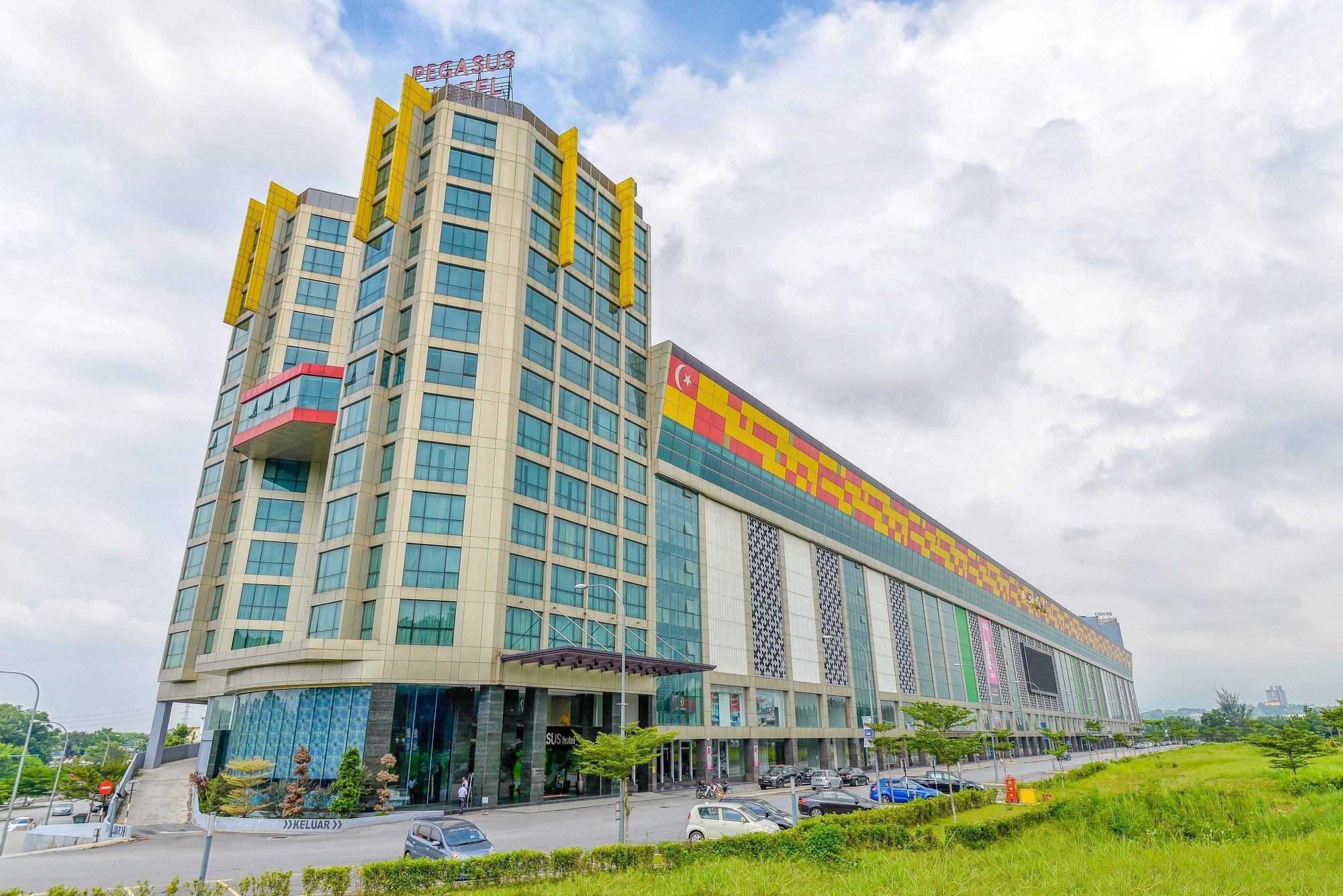 Pegasus Hotel Шах Алам Екстериор снимка